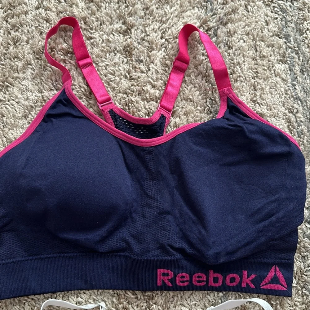 Reebok 2 medium impact sports bras - Picture 5 of 11